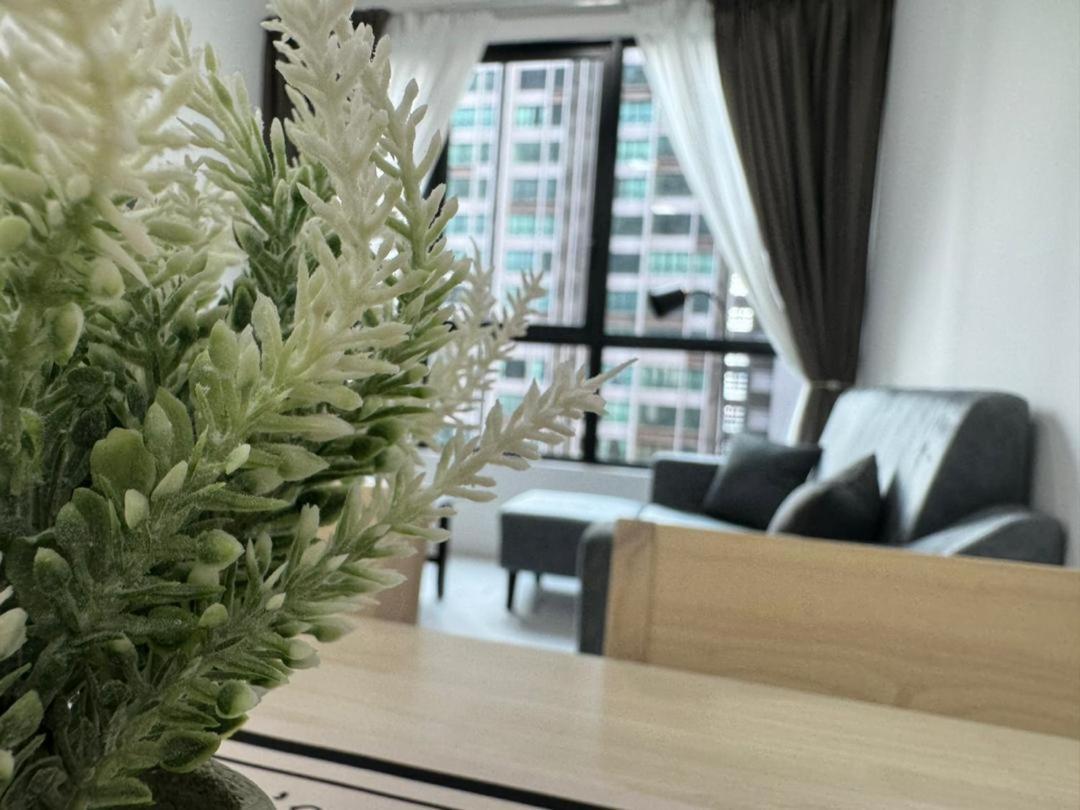Cubic Botanical Mid Valley By Hometaric