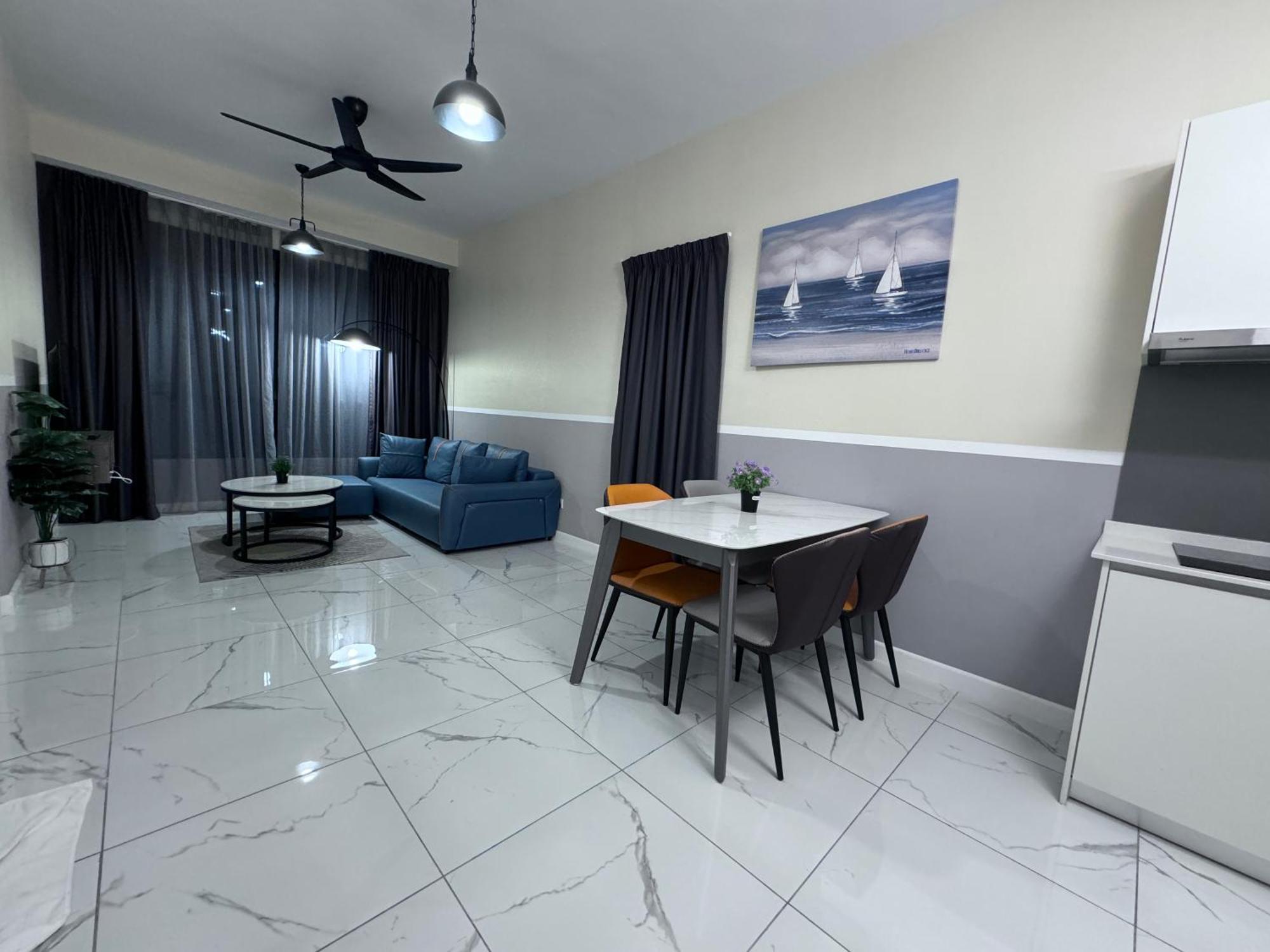 Cubic Botanical Mid Valley By Hometaric Pangsapuri *